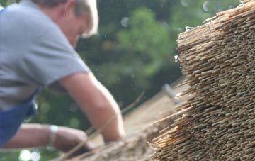 professional Tummel Bridge thatchers